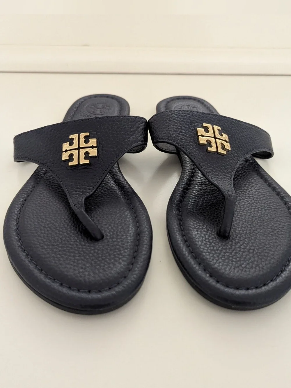 EUC! Tory Burch Jolie Flat Thong Sandal In Navy Blue Size 6.5